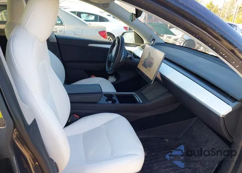 2022 Tesla Model Y Long Range Dual Motor All-Wheel Drive from USA, damaged, VIN 7SAYGAEE9NF522419